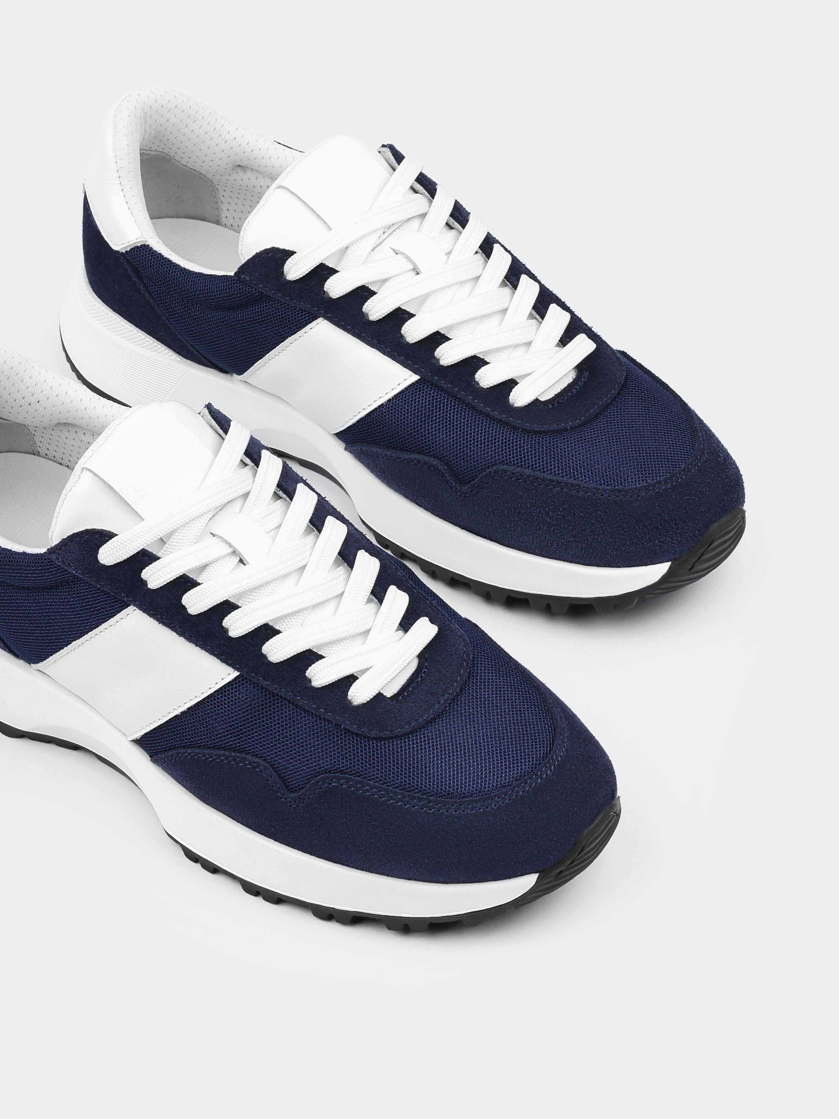 Lasciare Navy Sneakers