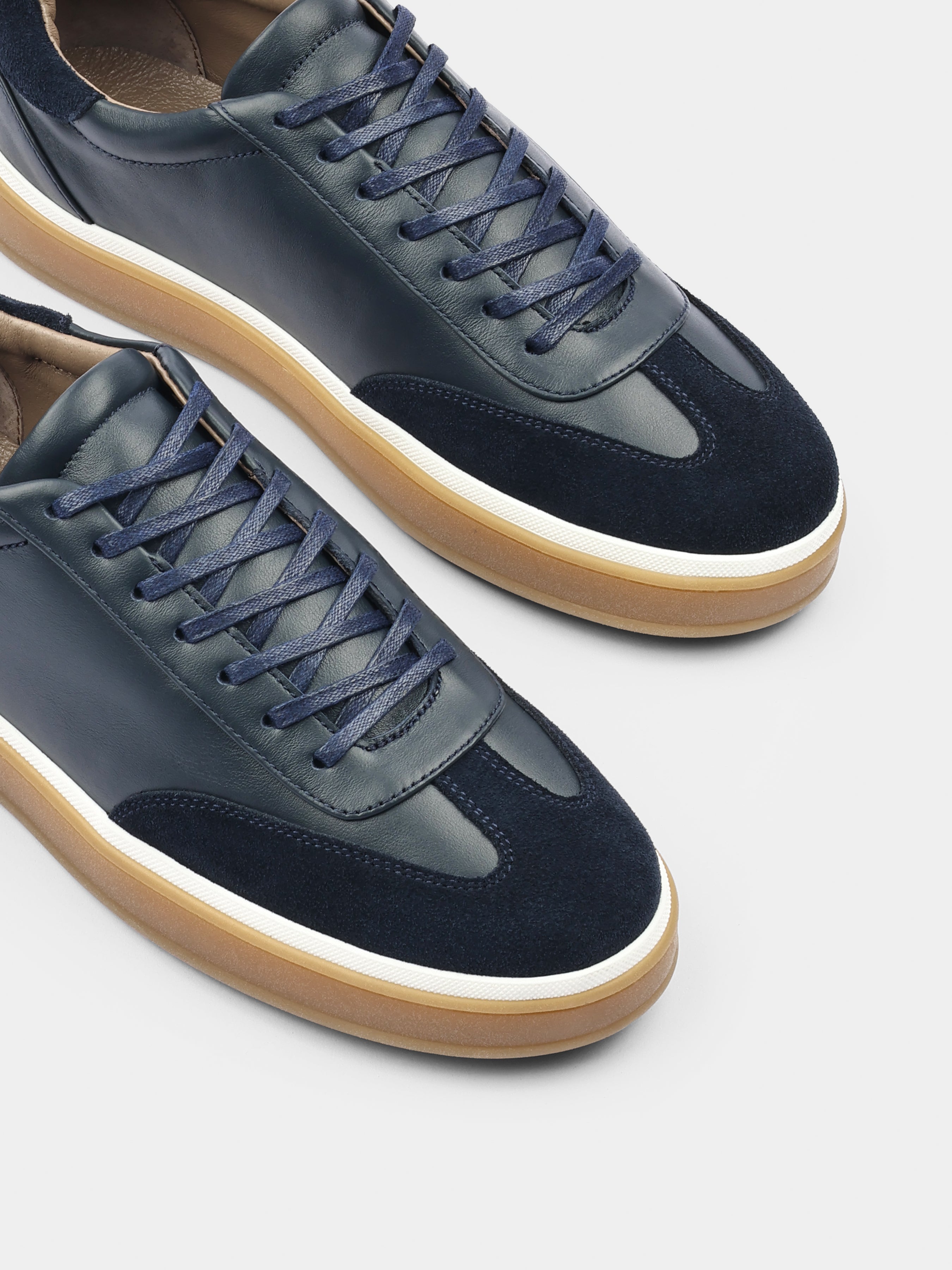 Sneakers, Volere, Navy, Men's shoes, natural suede upper and leather lining, diagonally view