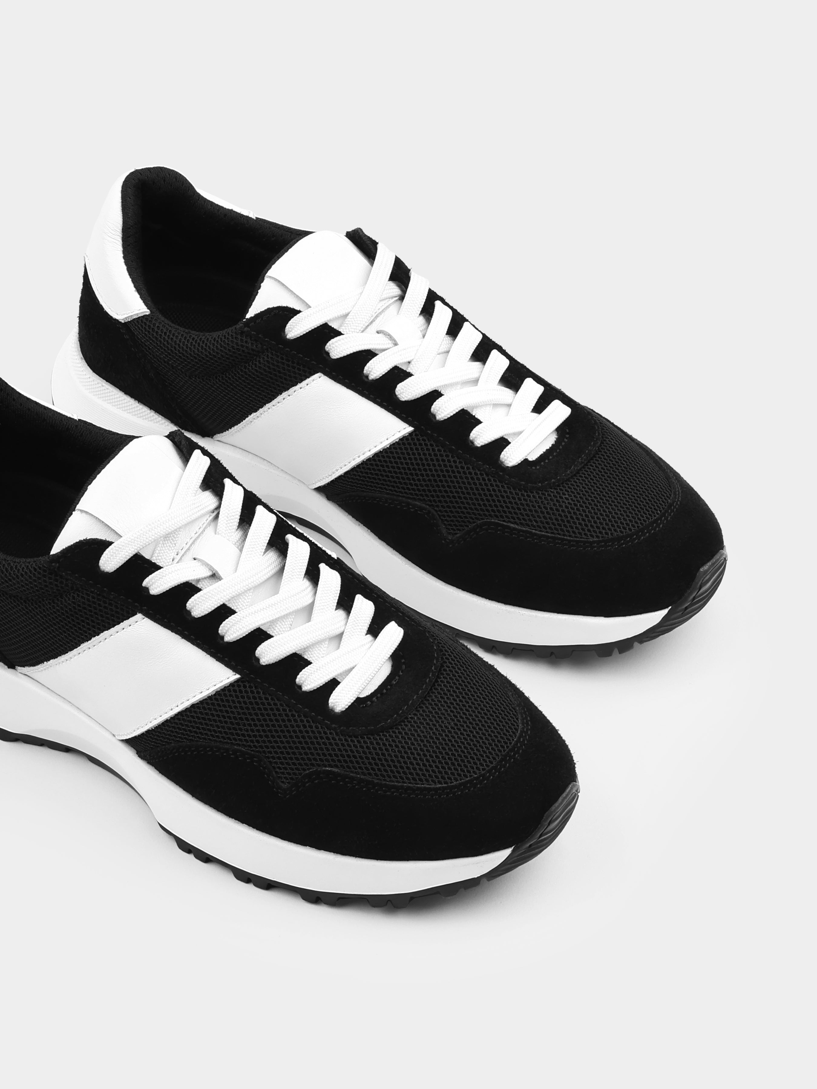 Lasciare Black White Sneakers