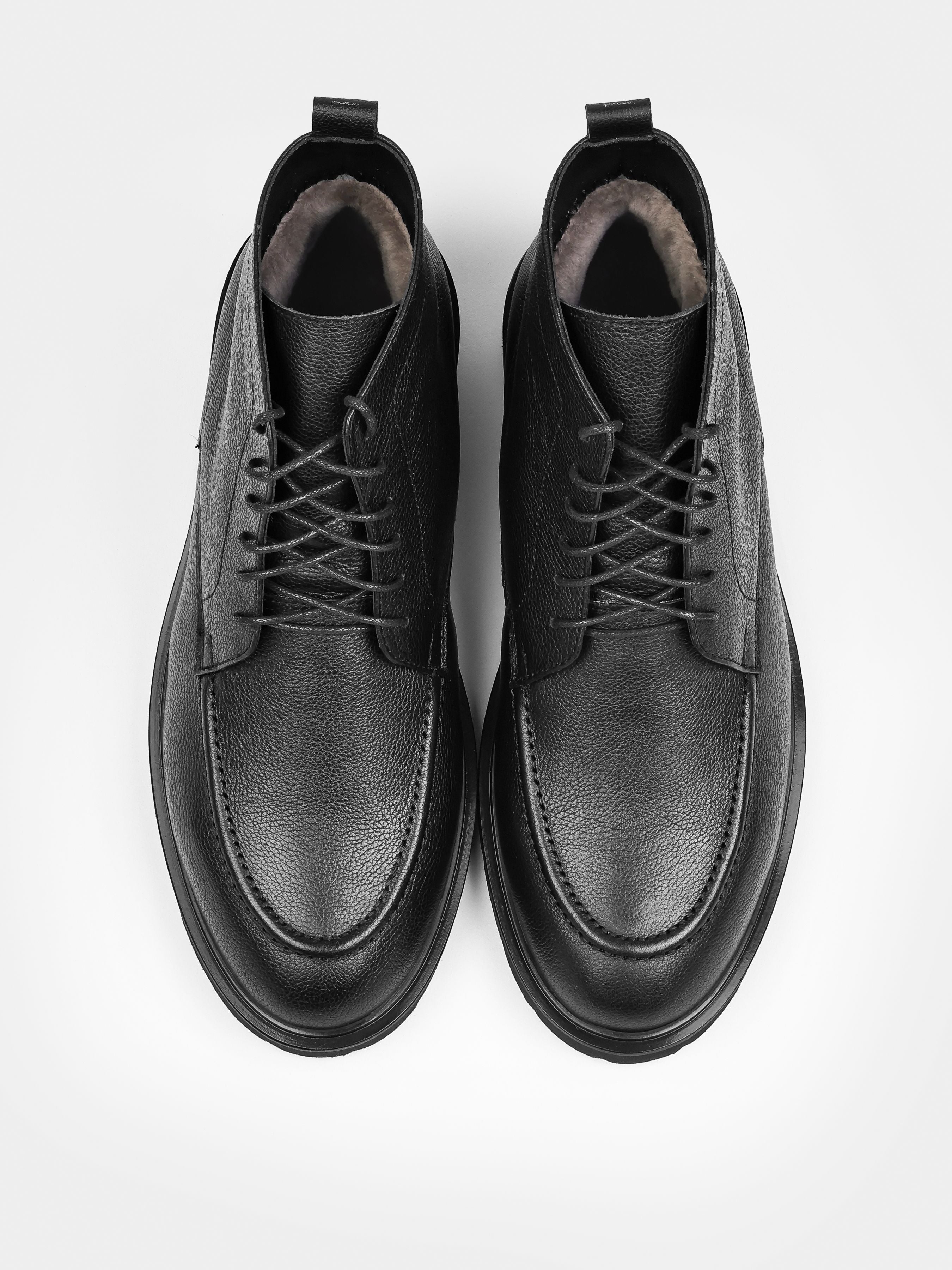 Boots, Modesto, Black, Men's shoes, natural leather upper and natural fur lining,
 front view