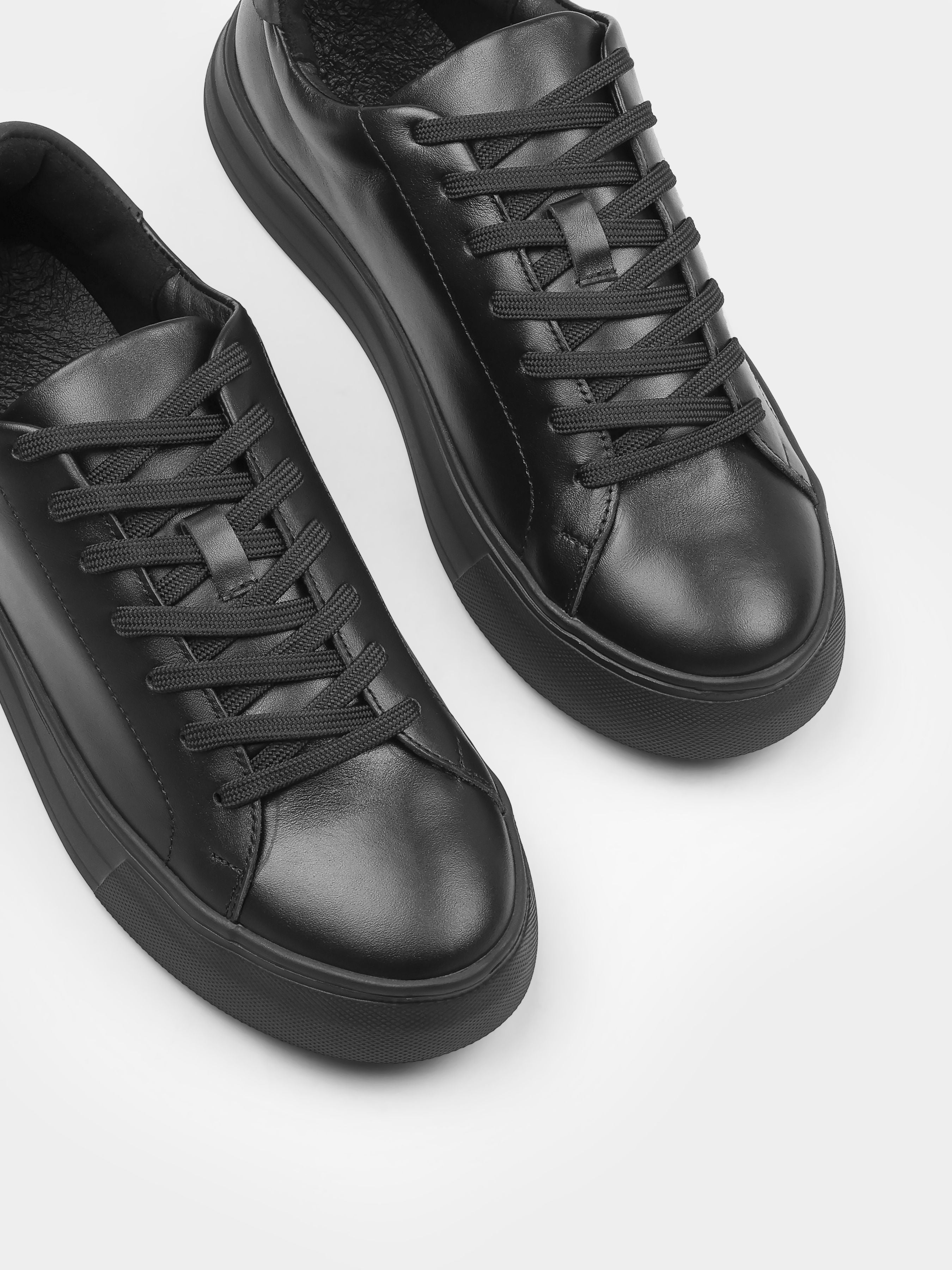 Sneakers, Cento, Black, Men's shoes, natural leather upper and lining, diagonally view