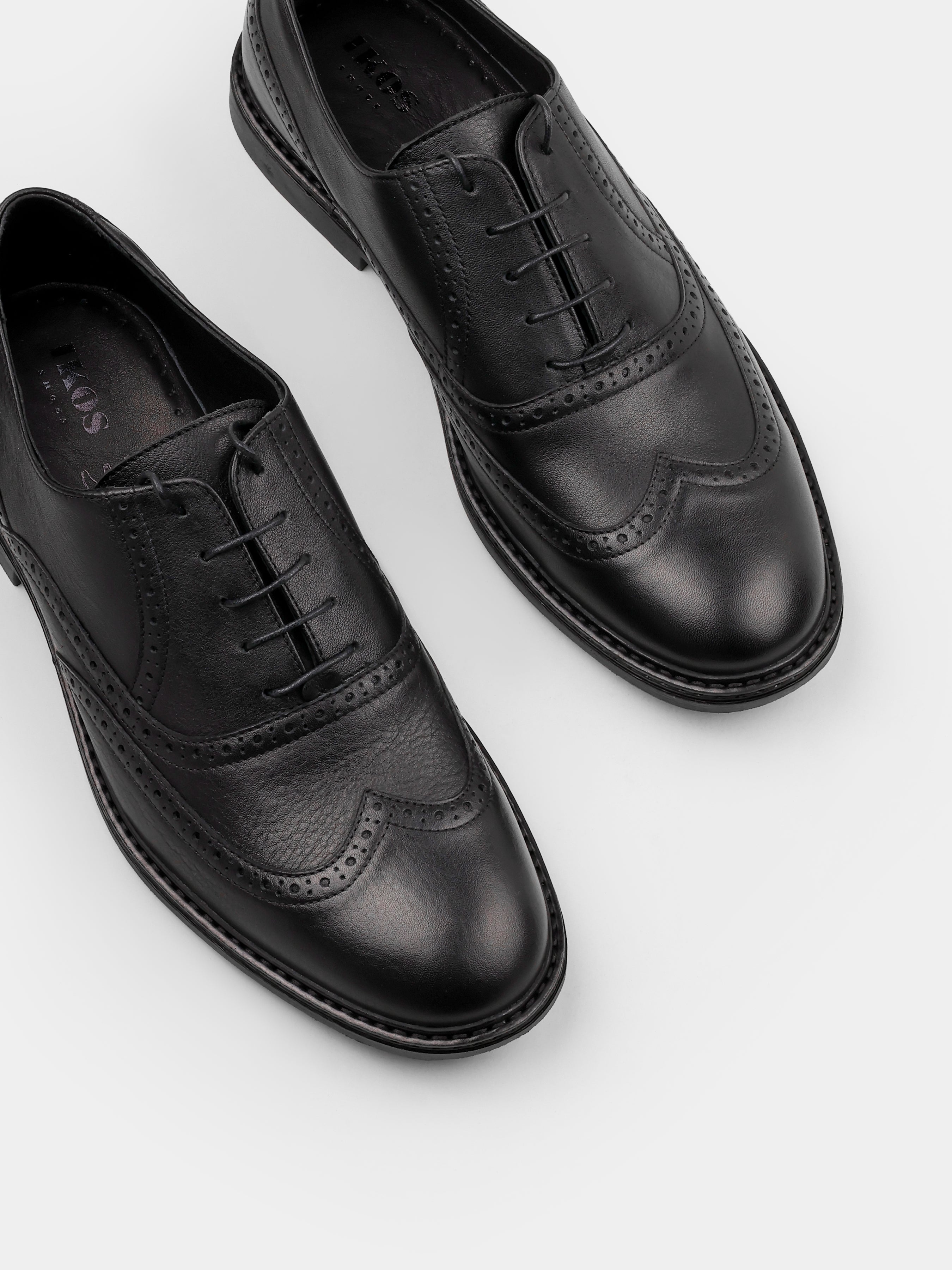 Oxfords, Quarto, Black, Men's shoes, natural leather upper and lining, diagonally view