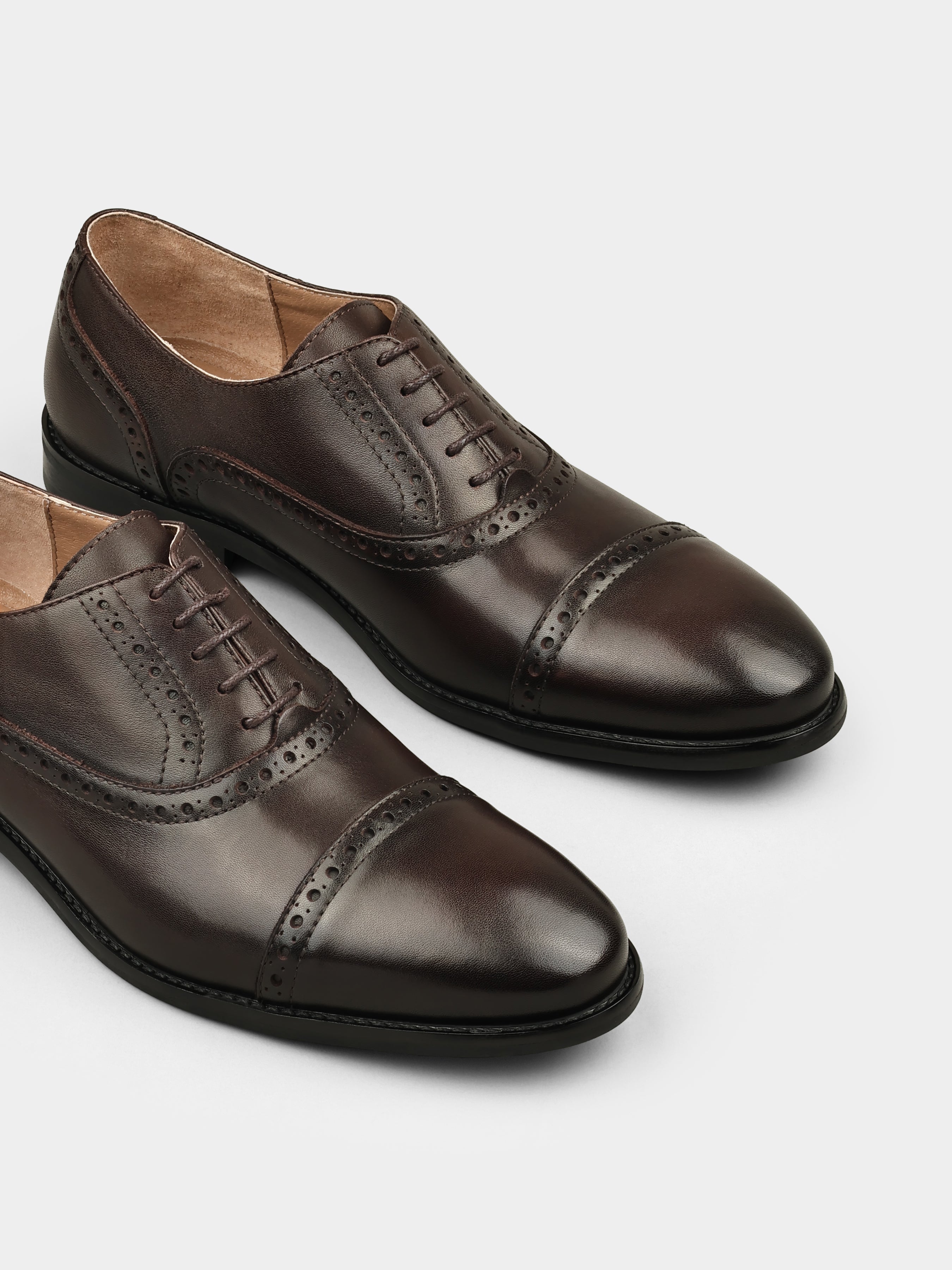 Oxfords, Fabela, Dark Brown, Men's shoes, natural leather upper and  lining, diagonally view