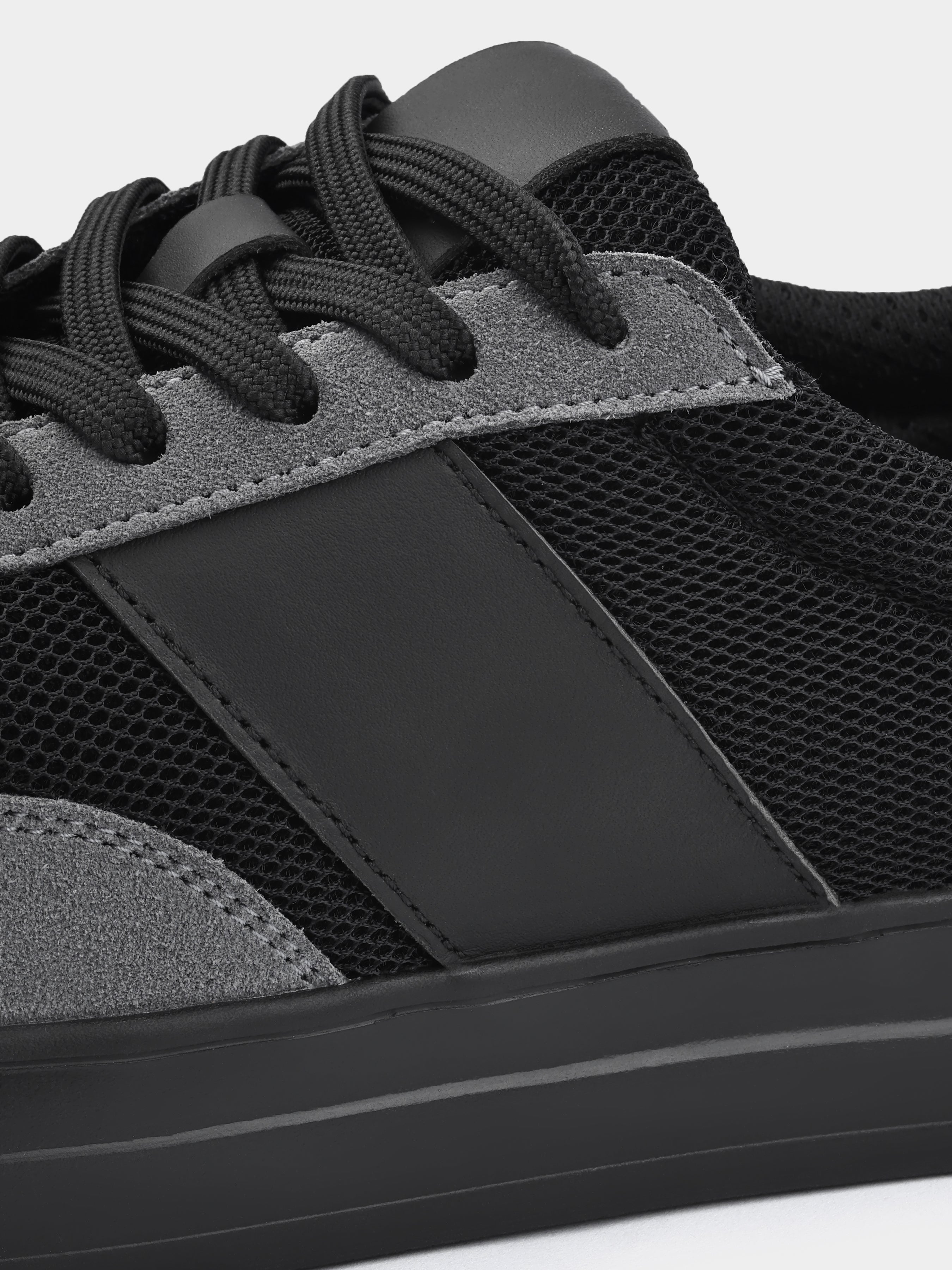 Altrove Grey Black Sneakers