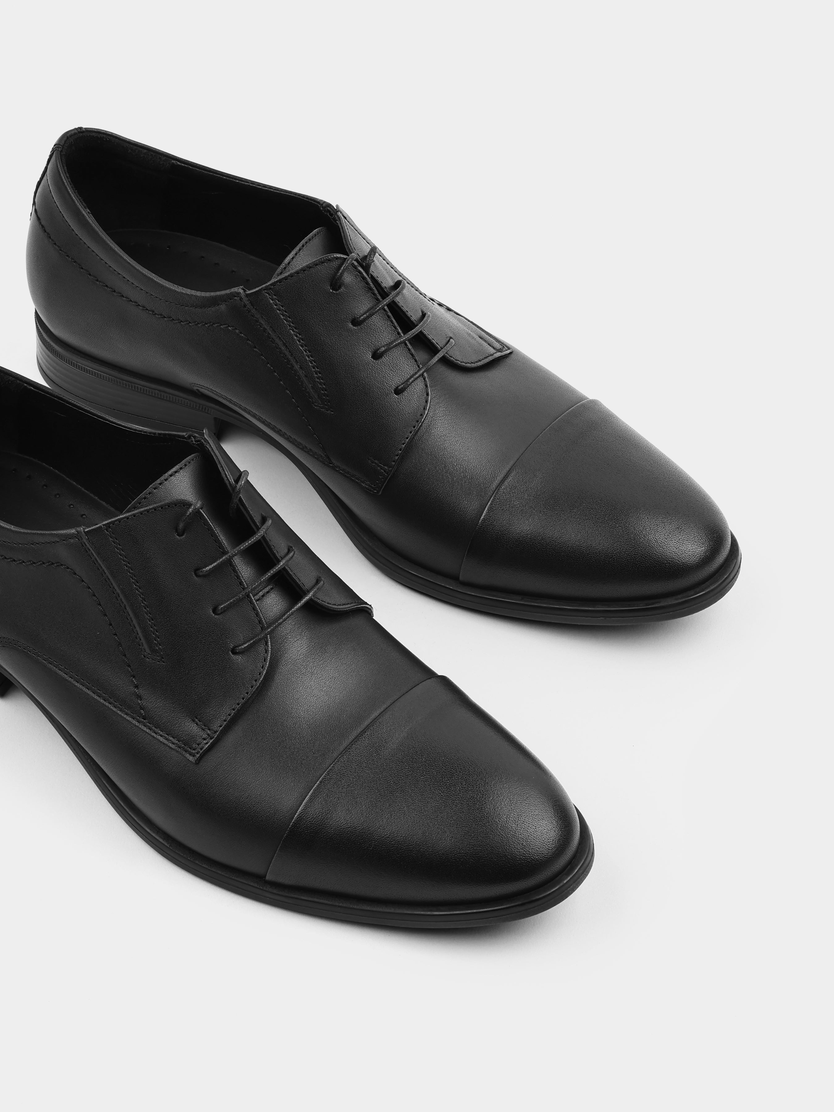 Falcone Black Derby