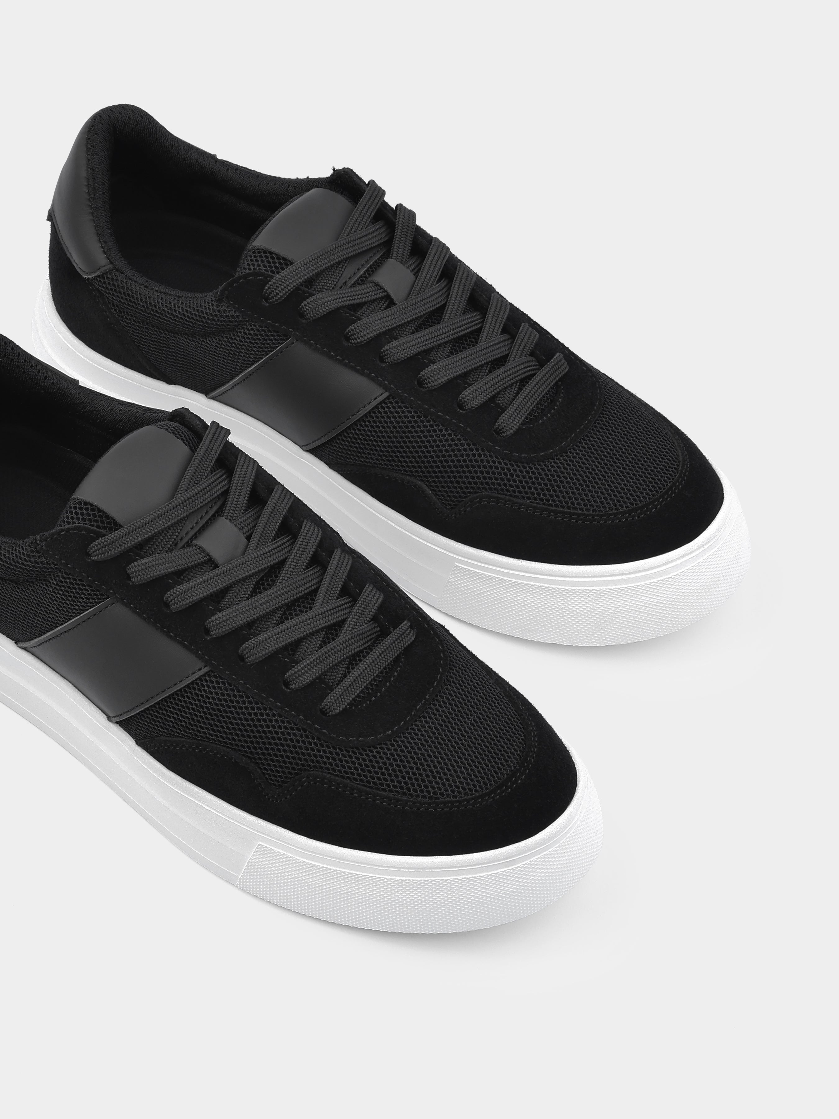Altrove Black White Sneakers
