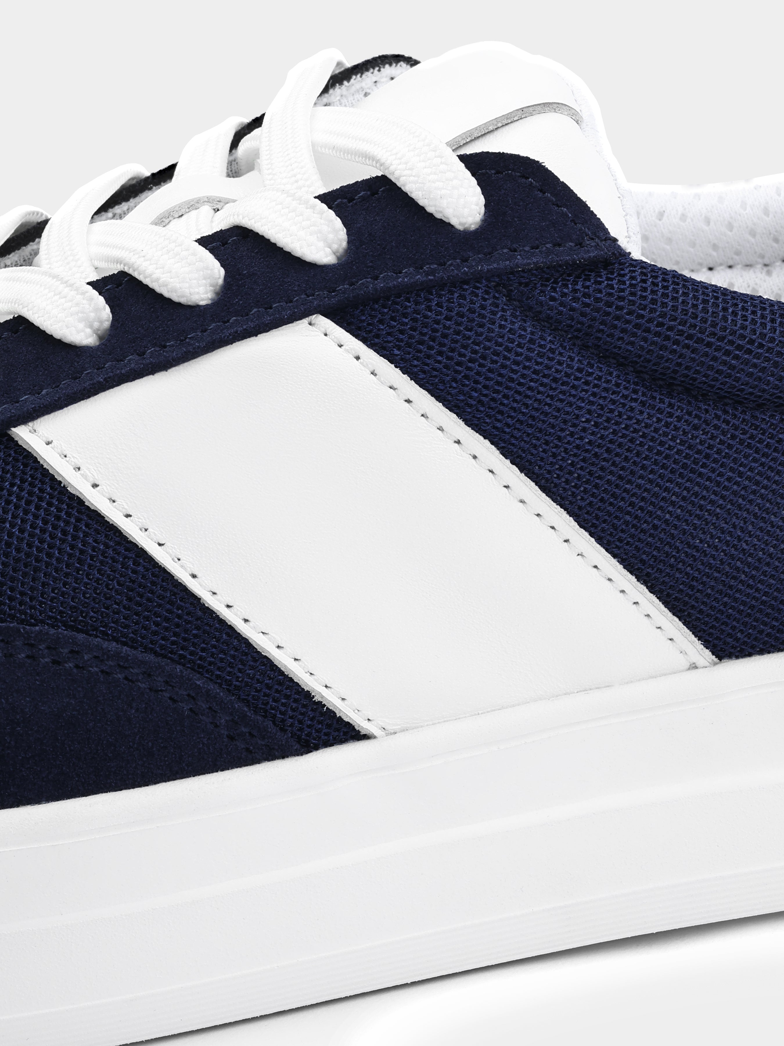 Altrove Navy Sneakers